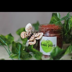 Island hibiscus & Tea Tree salt Scrub